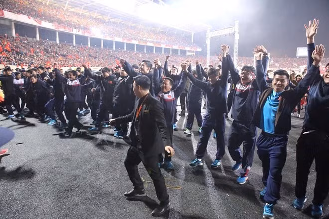 Cérémonie en l’honneur de l’équipe du Vietnam de football U23 ảnh 1