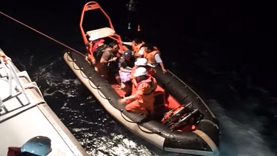Un marin singapourien sauvé en mer au large de Da Nang ảnh 1