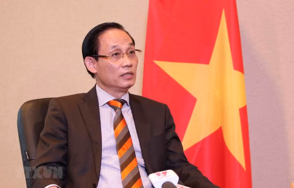 La participation du PM au FCR renforce le rôle du Vietnam dans l'intégration mondiale ảnh 1