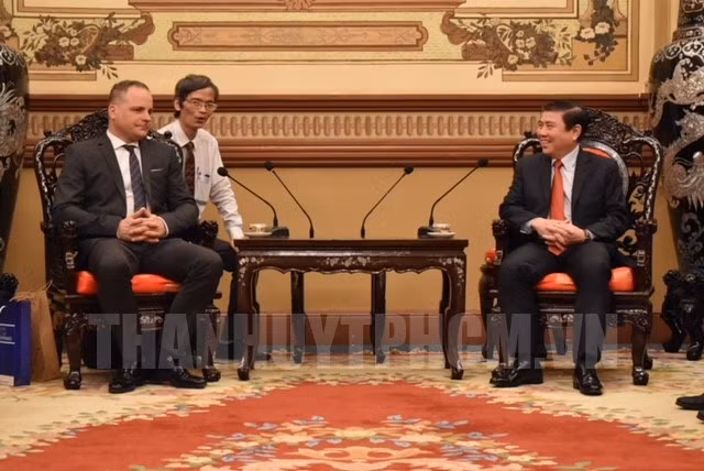 Promouvoir la coopération entre Ho Chi Minh-Ville et la capitale slovaque ảnh 1
