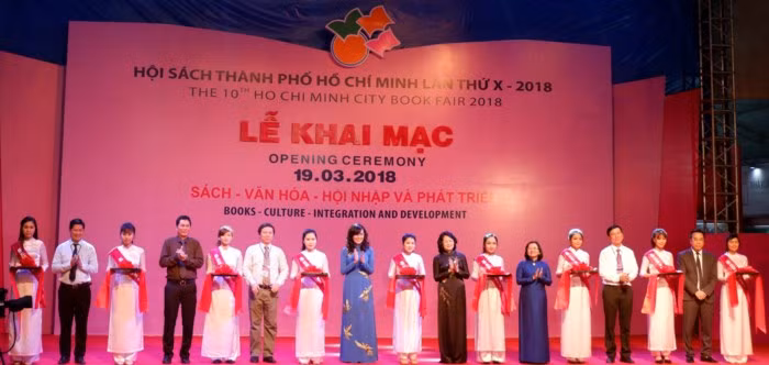 Ouverture du Salon du livre de Hô Chi Minh-Ville 2018 ảnh 1