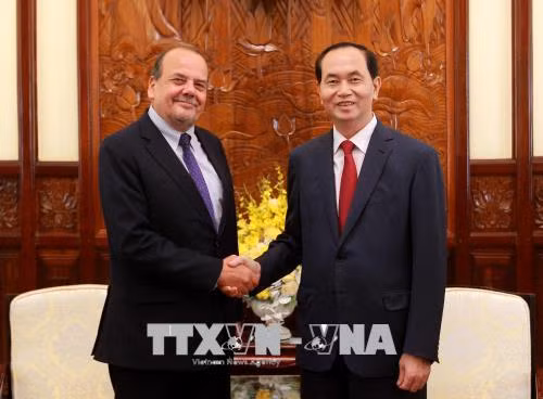 Le président Tran Dai Quang reçoit l'ambassadeur chilien ảnh 1
