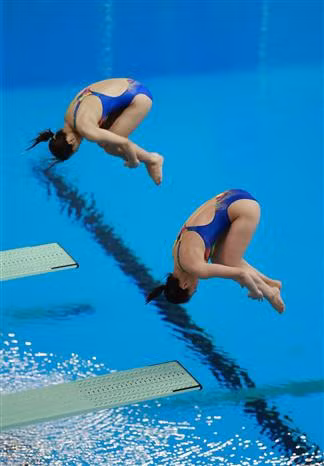 SEA Games 31-Plongeon : les Vietnamiennes refont le coup de l'argent ảnh 2