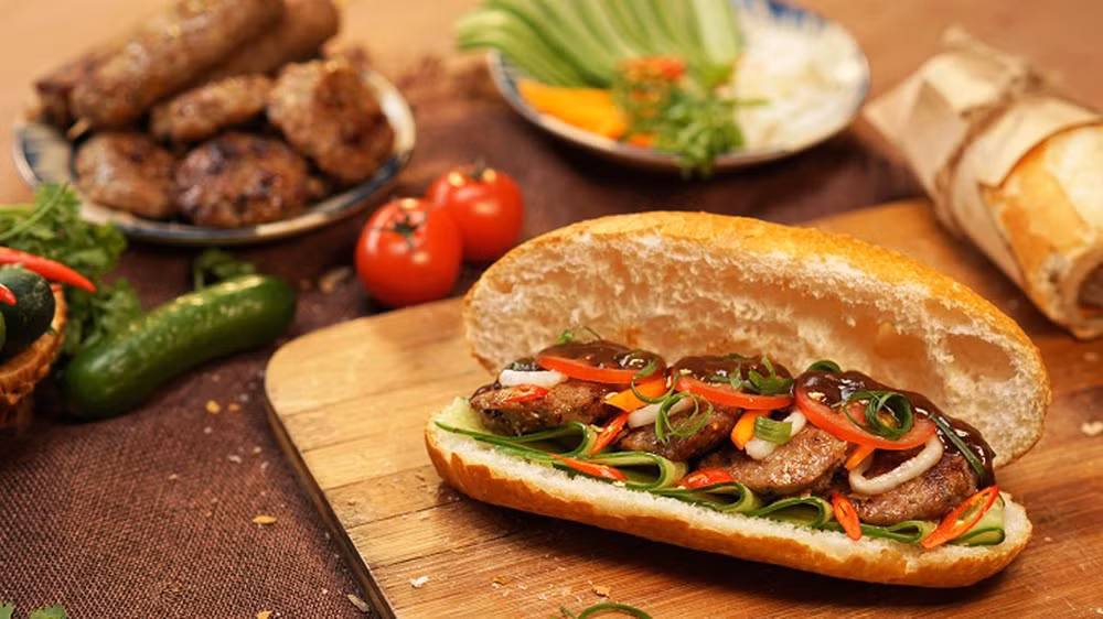Dessiner une carte culinaire présentant 100 spécialités vietnamiennes ảnh 2