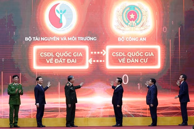 Base de données foncière officiellement connectée à la base de données nationale sur la population ảnh 1