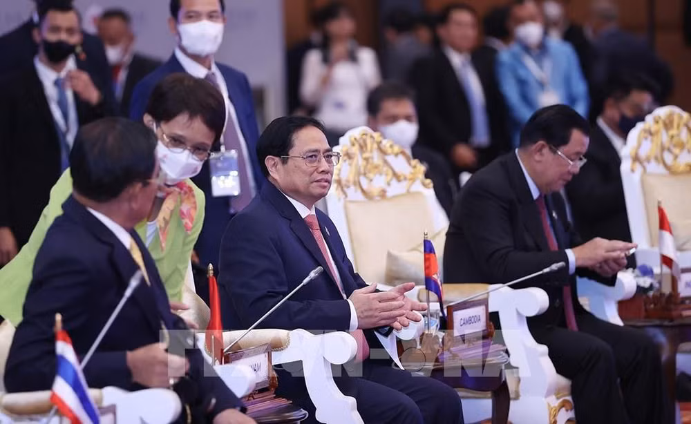 Les activités du PM vietnamien au Cambodge largement couvertes par les médias cambodgiens ảnh 2