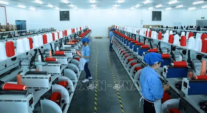 Près de 16,8 milliards d'investissements étrangers injectés au Vietnam en huit mois ảnh 2