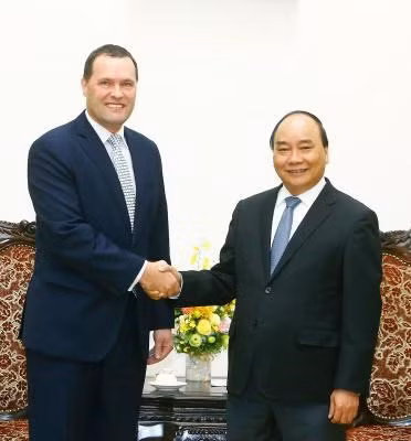 Le Premier ministre Nguyen Xuan Phuc reçoit l'ambassadeur tchèque ảnh 1