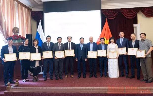 COVID-19 : la communauté vietnamienne en Russie s’unit pour surmonter les difficultés ảnh 1