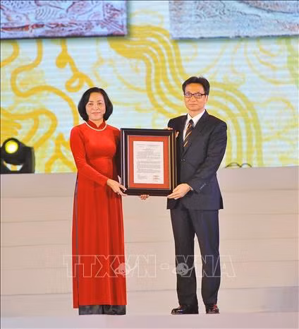 Ouverture du Festival de la culture, des sports et du tourisme à Ninh Binh ảnh 1