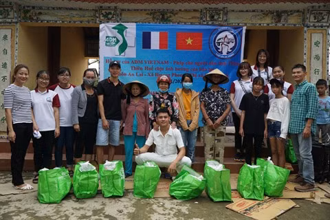 ADM VIETNAM aux côtés des populations touchées par les inondations ảnh 1
