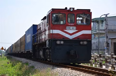Efforts pour le développement du secteur ferroviaire ảnh 1