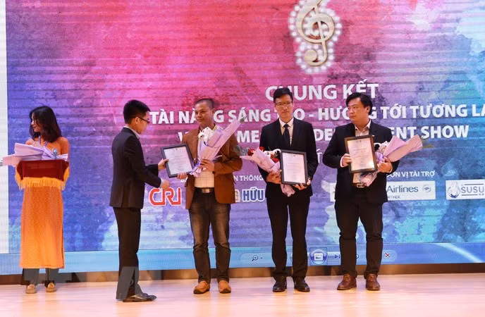 Festival artistique des étudiants vietnamiens en Chine ảnh 1