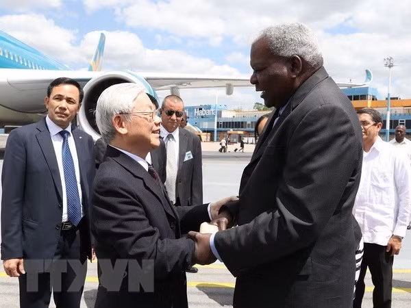 Le secrétaire général Nguyên Phu Trong entame sa visite d’Etat à Cuba ảnh 1