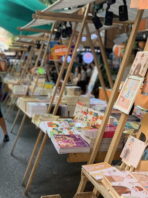 Hô Chi Minh-Ville : Une foire aux livres pour enfants ảnh 1