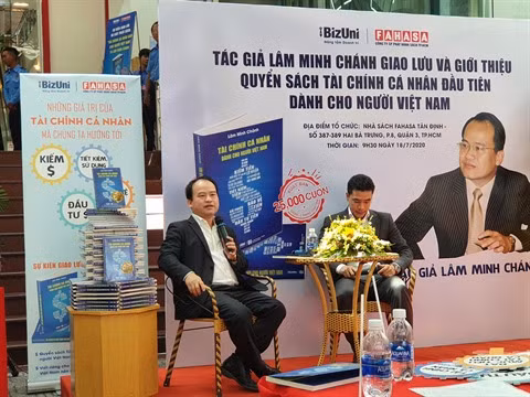 Lancement du livre « Tài chinh ca nhân dành cho nguoi Viêt Nam » ảnh 1