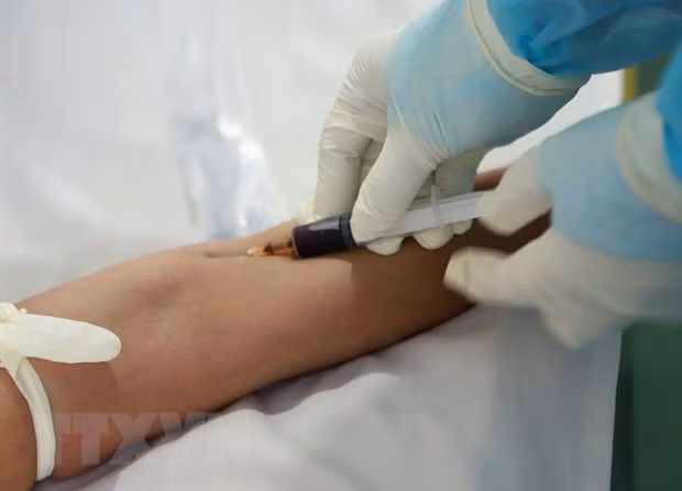 Le ministère de la Santé confirme le 416e cas du COVID-19 au Vietnam ảnh 1
