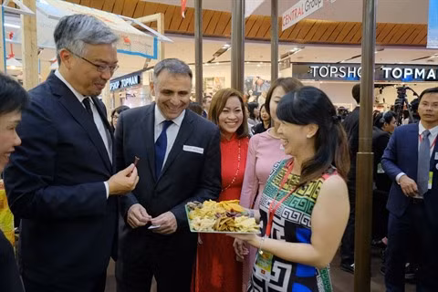 Les entreprises vietnamiennes approchent le marché de vente en détail thaïlandais ảnh 2