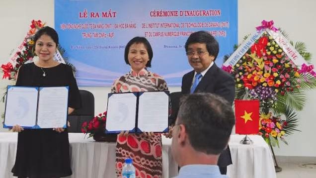 Ouverture de l’Institut international des Technologies de Dà Nang ảnh 1