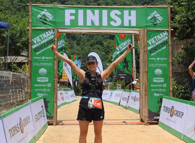 Près de 1.000 coureurs rejoignent le Vietnam Jungle Marathon 2019 ảnh 1