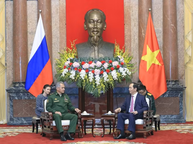 Le président Tran Dai Quang reçoit le ministre russe de la Défense ảnh 1
