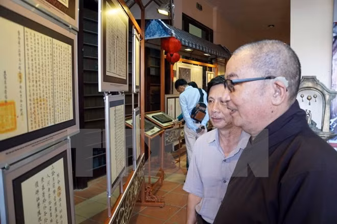 Exposition sur l’histoire de Hoi An ảnh 1