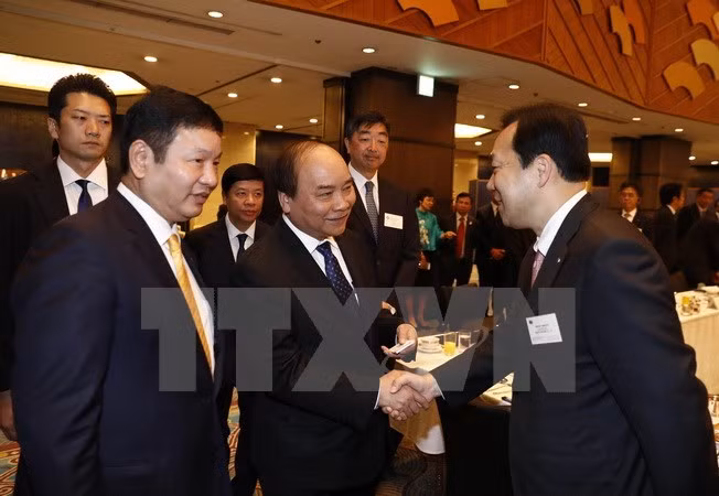 Les allocutions du PM Nguyên Xuân Phuc à Tokyo largement couverte par la presse japonaise ảnh 1