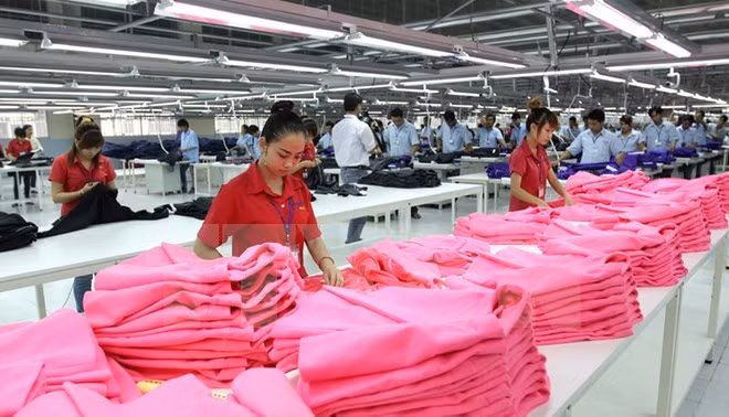 Les investisseurs sud-coréens et japonais affluent vers le Vietnam ảnh 1