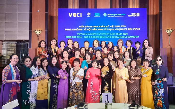 Les entreprises s'engagent à soutenir les principes d'autonomisation des femmes ảnh 1