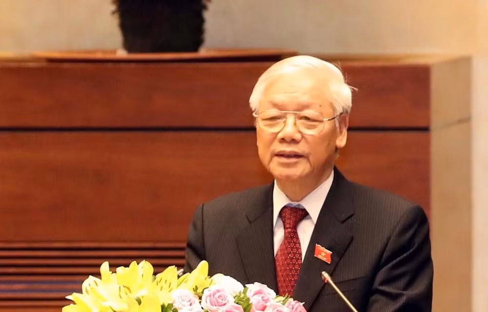 Le dirigeant Nguyen Phu Trong salue la nouvelle année scolaire ảnh 1