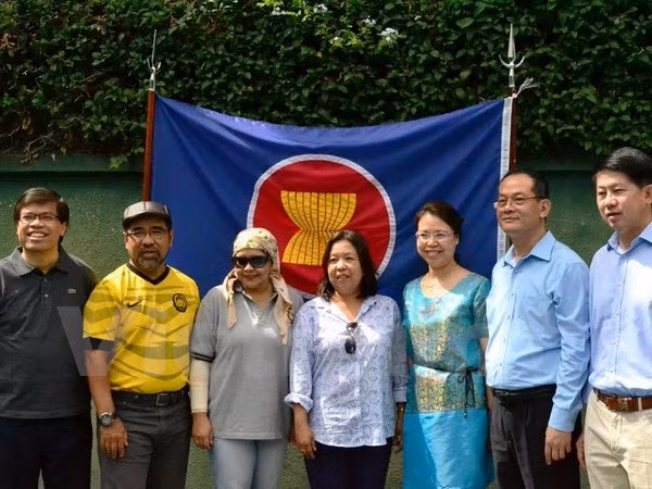 La Journée de la famille de l'ASEAN en Argentine renforce la solidarité communautaire ảnh 1