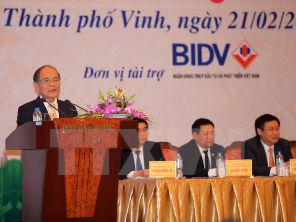 Rencontre avec des investisseurs à Nghe An à l’occasion du Printemps Binh Than 2016 ảnh 1