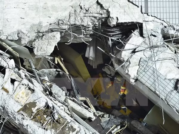 Le bilan du séisme à Taïwan (Chine) s'alourdit avec 55 morts ảnh 1