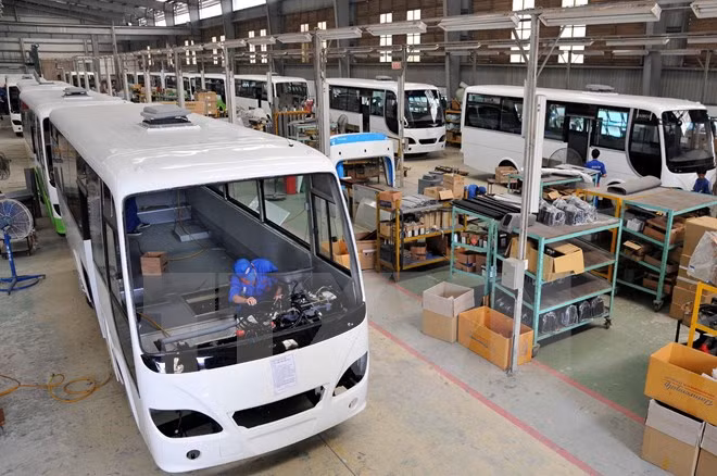 Croissance de 16 % des ventes d’automobiles en janvier 2016 ảnh 1