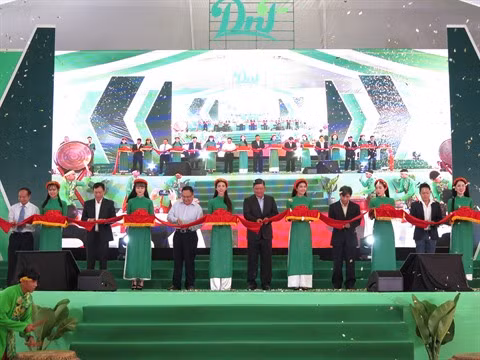 Inauguration d’une usine de fabrication de denrées alimentaires à Dông Nai ảnh 1