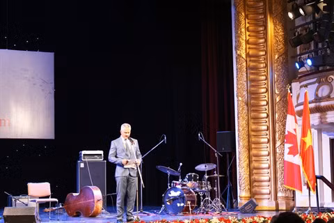 Canada - Vietnam : le groupe B’s Bees s’anime lors d’un concert de jazz à Hanoï ảnh 1