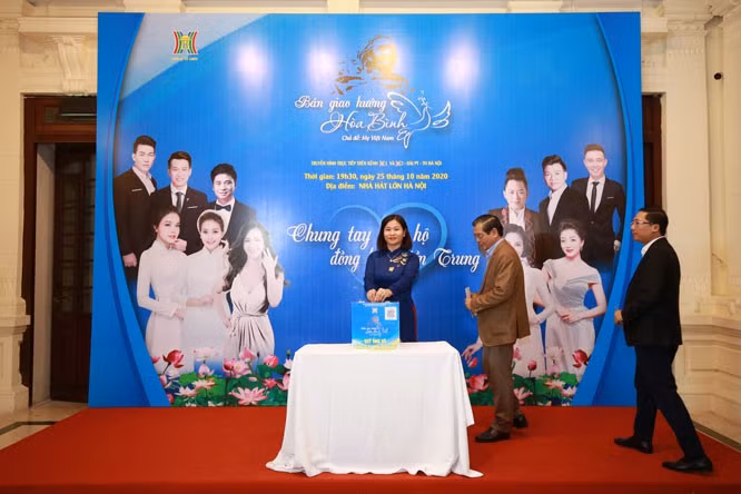 Crues: concerts à but caritatif au bénéfice des sinistrés du Centre ảnh 1