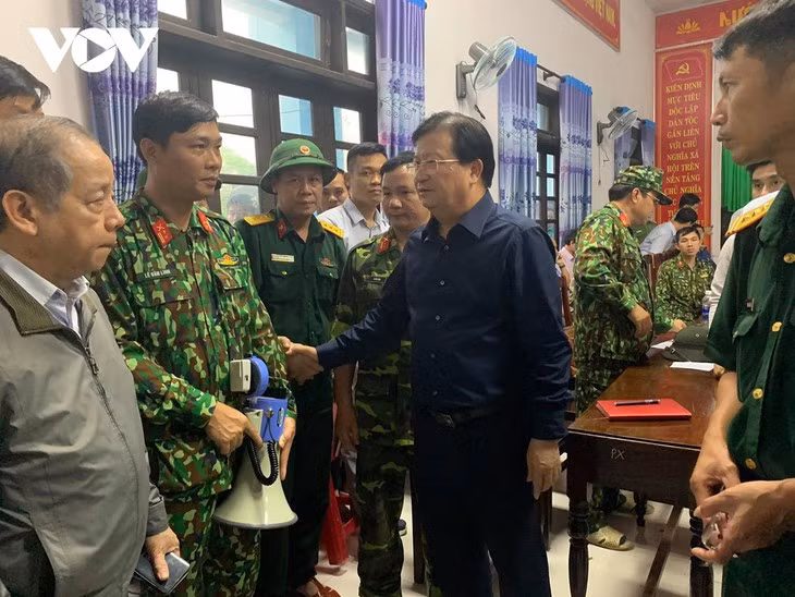 Glissement de terrain : Trinh Dinh Dung se rend à Phong Xuân ảnh 1
