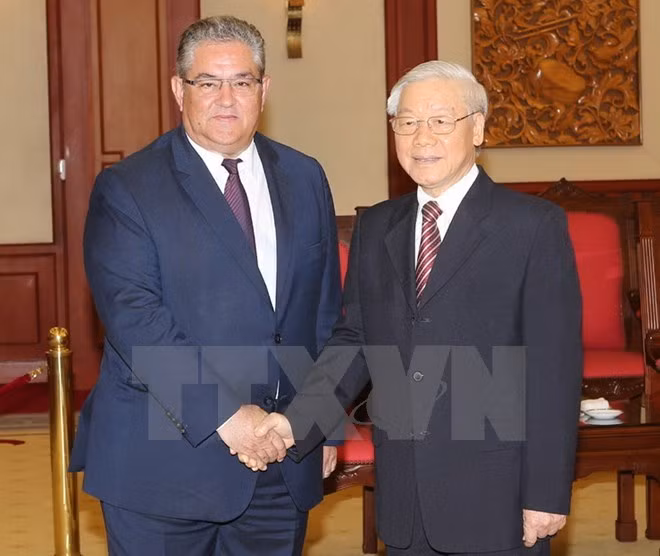 Le Parti communiste du Vietnam et le Parti communiste de Grèce resserrent leurs liens ảnh 1