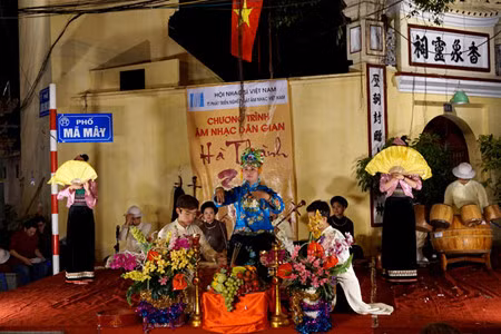 Des concerts vespéraux de musique traditionnelle dans le vieux Hanoi ảnh 1