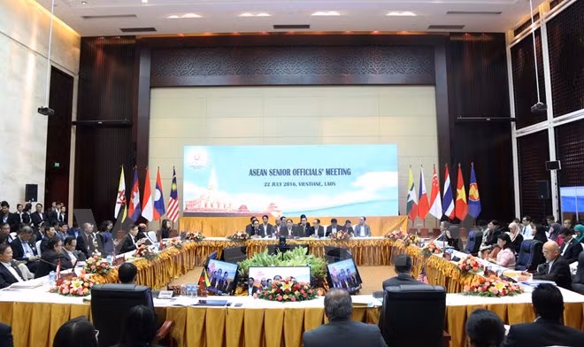 Ouverture d'une conférence de hauts officiels de l’ASEAN au Laos ảnh 1