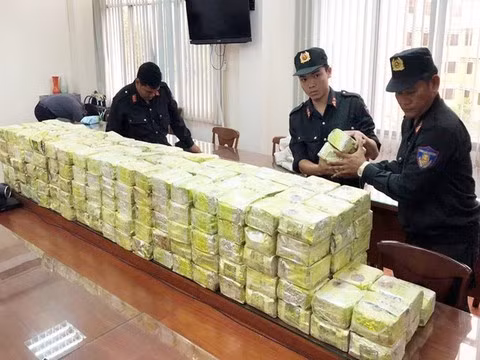 Les forces de police vietnamiennes s'engagent à mettre en œuvre des pactes mondiaux ảnh 2