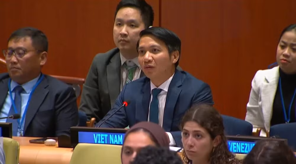 La jeunesse vietnamienne s’engage contre le changement climatique ảnh 1