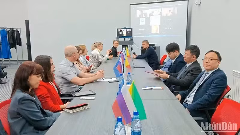 Le Vietnam et la région russe de Zabaïkalie renforcent leur coopération ảnh 1