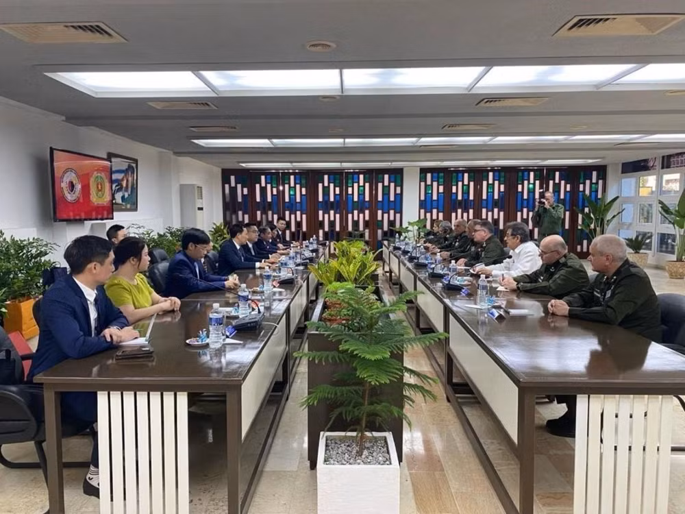 Le Vietnam et Cuba continuent de promouvoir la coopération en matière de sécurité ảnh 1