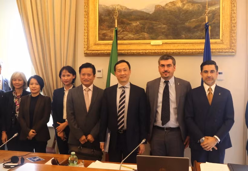 Le Vietnam partage avec l'Italie sa compréhension stratégique de la région Indo-Pacifique ảnh 1