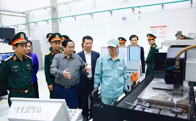 Viettel appelé à être pionner sur trois aspects dans le développement de l'industrie de la défense de haute technologie ảnh 1