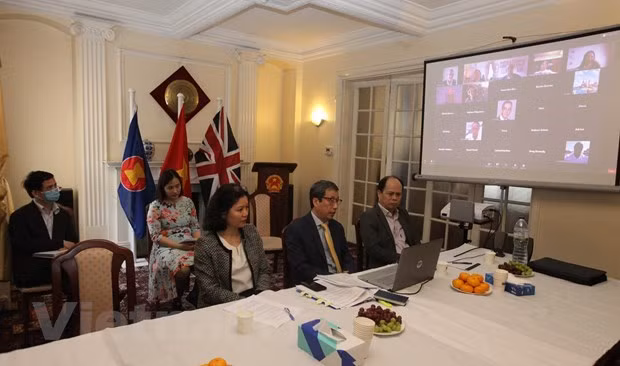 Séminaire britannique sur les opportunités d'investissement post-pandémie au Vietnam ảnh 1