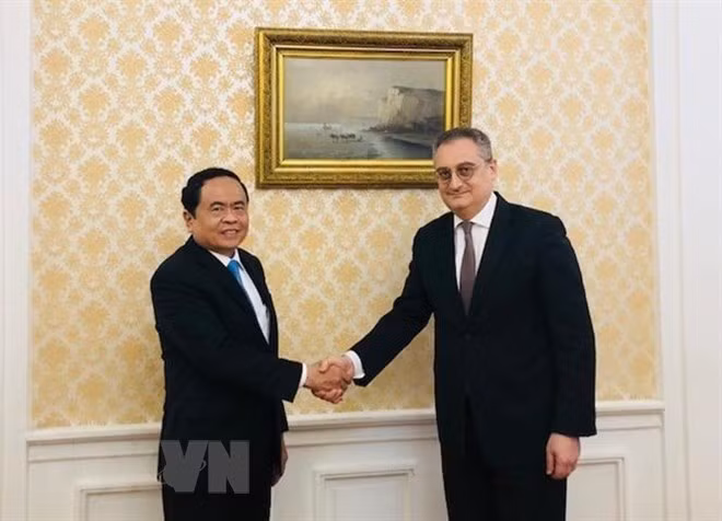 Le Front de la Patrie du Vietnam coopère avec des organisations russes ảnh 1
