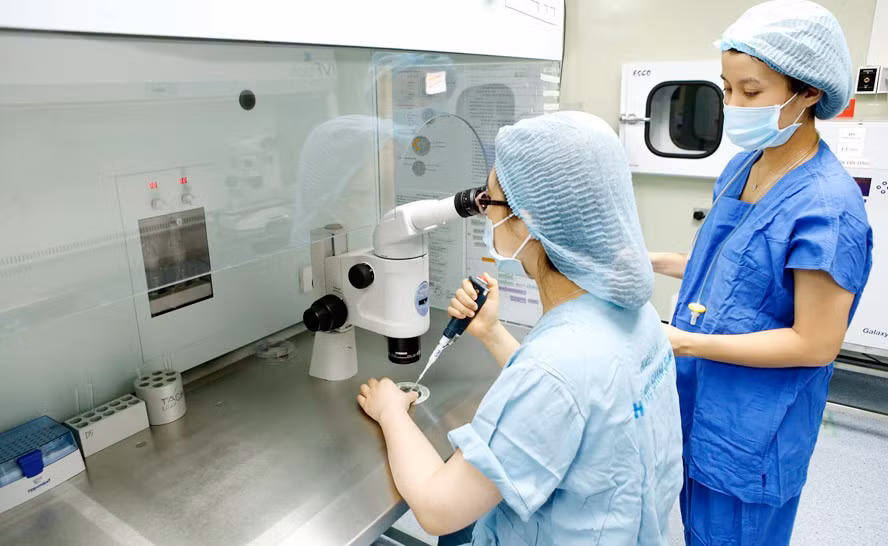 Nécessité de politiques spécifiques en faveur du développement des sciences et des technologies ảnh 1